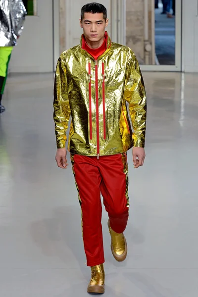 Look 34